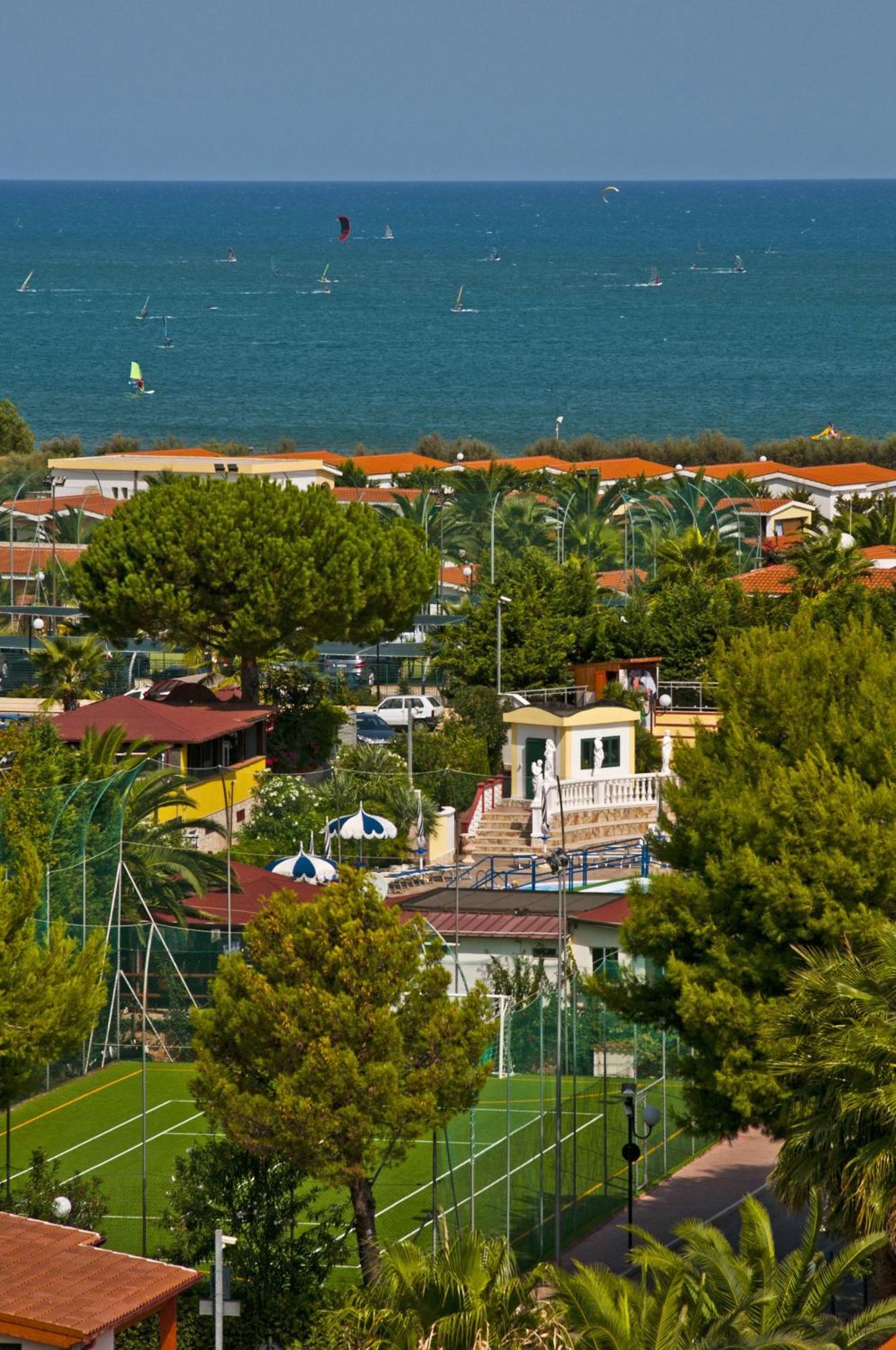 Green Park Village Vieste Exteriör bild